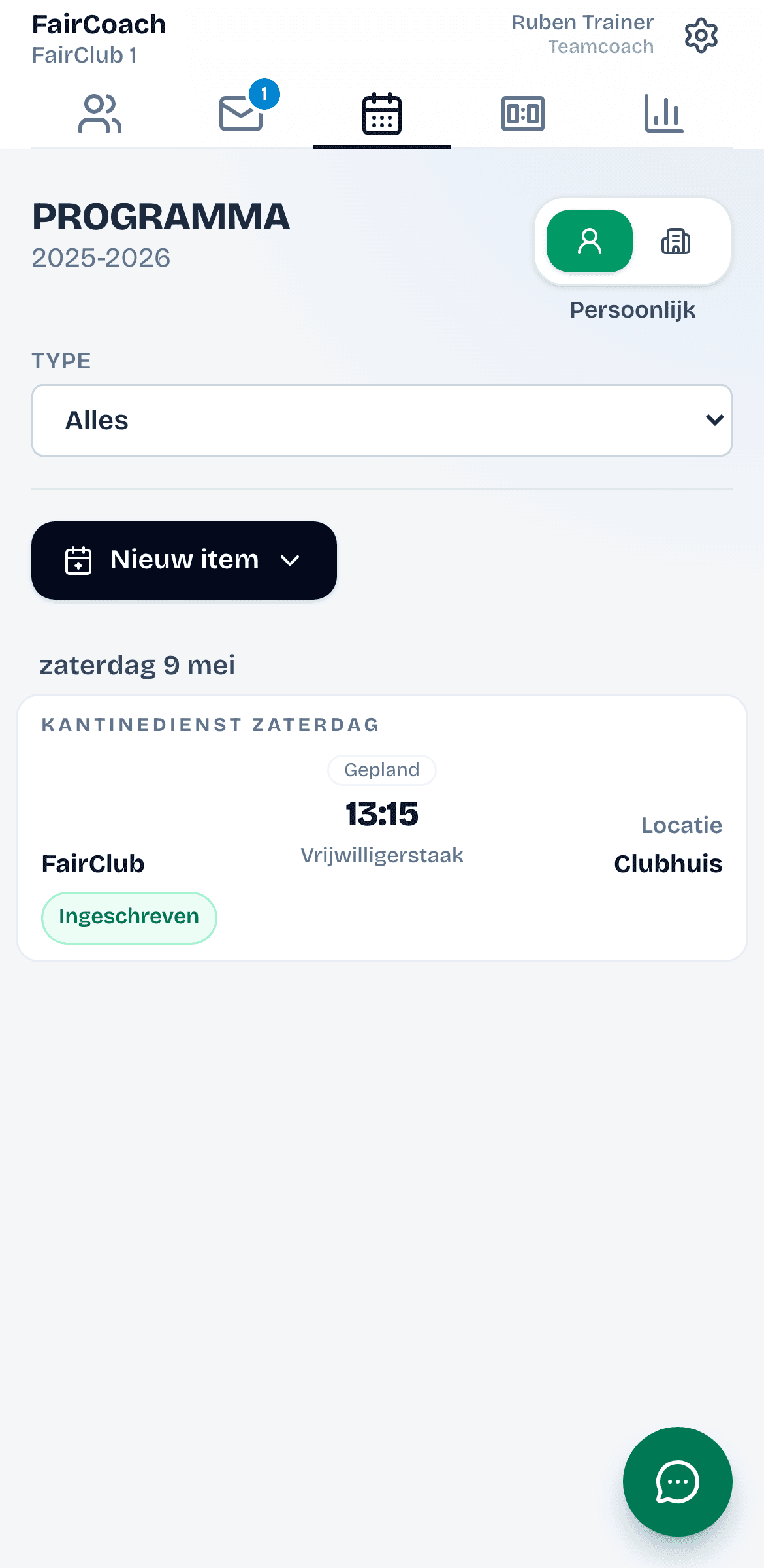 Mobiele FairCoach planning met persoonlijke wedstrijden, beschikbaarheidsknoppen en vrijwilligerstaak.